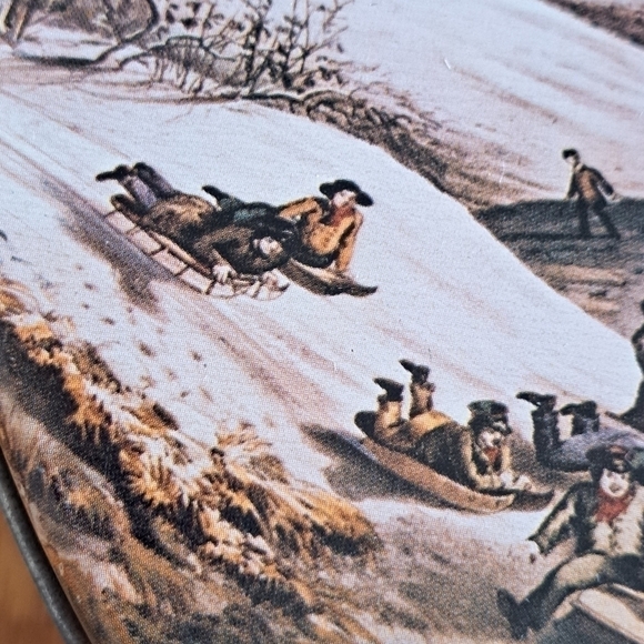 Vintage Deluxe Fruit Cake Metal Tin Collin Street Bakery Winter Sledding 10.5" - Picture 12 of 12